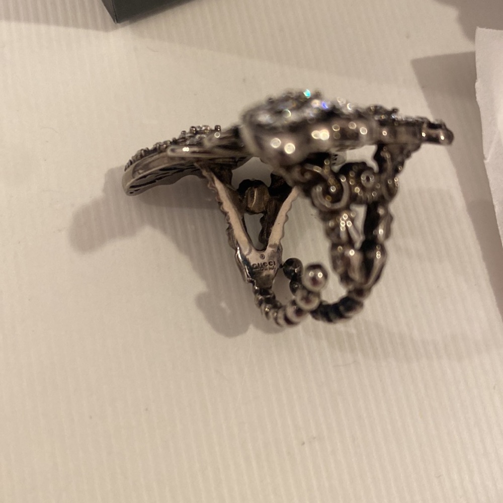 Gucci Butterfly Motif Ring - Picture 6 of 6